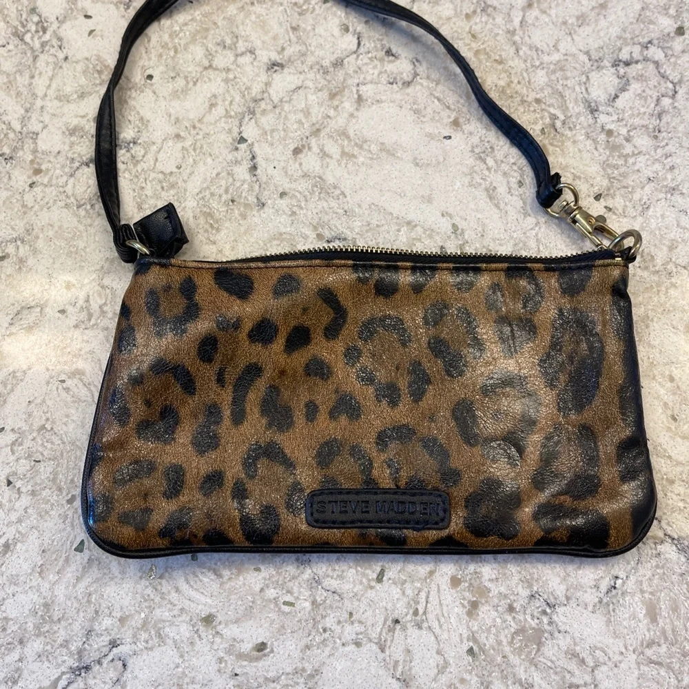 Steve Madden Leopard Print Wristlet Clutch - Brown & Black